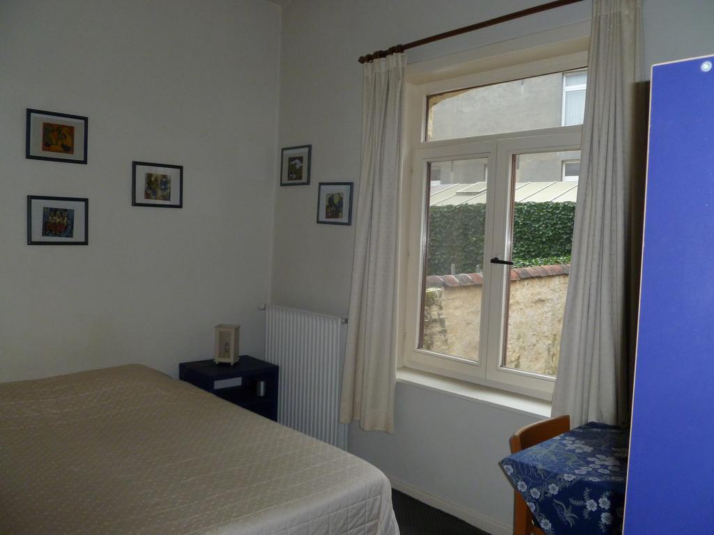 Guest House Adonis Brugge Bagian luar foto